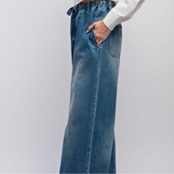 EASEL Wide Leg Denim Jeans - Picture 4 of 10